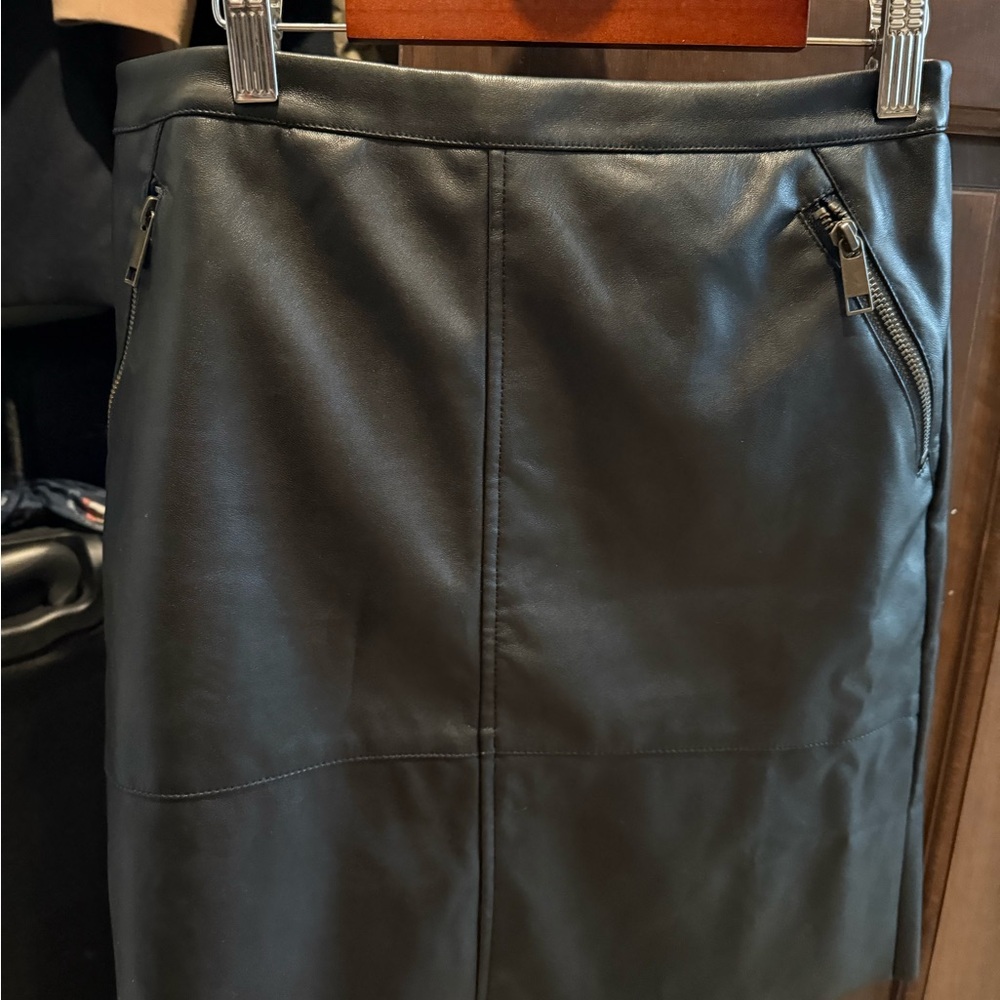 Banana republic leather skirt